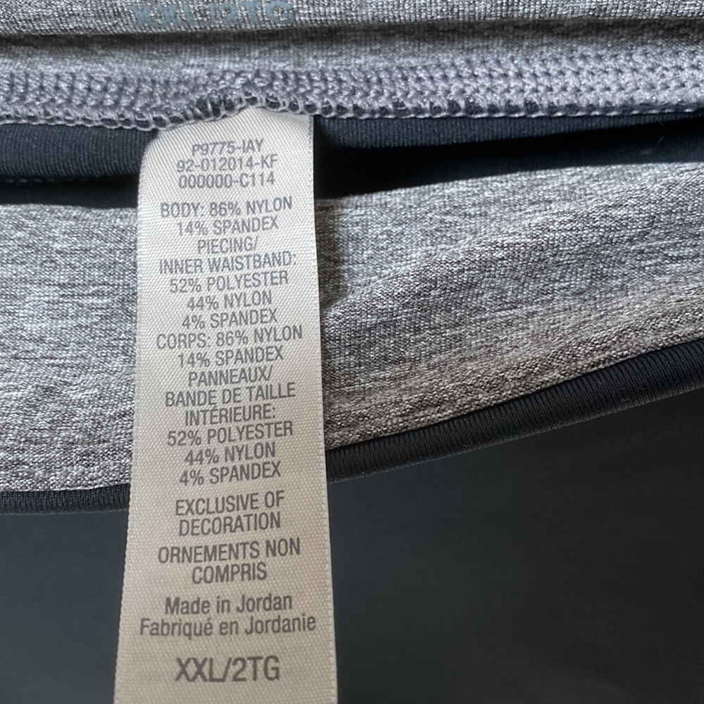 C9 Champion Capri leggings black with grey women’s XXL - Picture 3 of 4